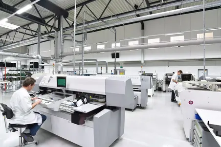 Production units during reconfiguration Production units during reconfiguration